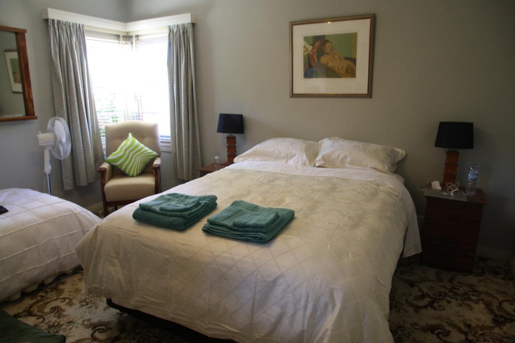The Evergreen Bed And Breakfast Canberra Extérieur photo