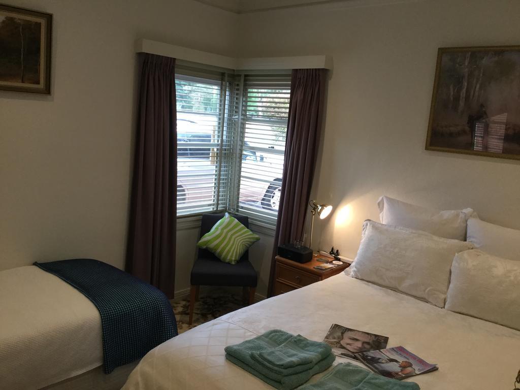 The Evergreen Bed And Breakfast Canberra Extérieur photo