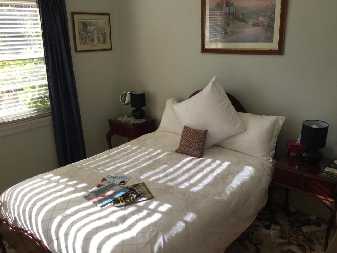 The Evergreen Bed And Breakfast Canberra Extérieur photo
